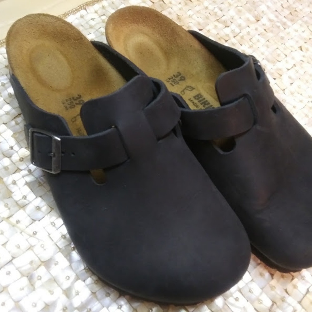 Birkenstock black Boston clogs size 39